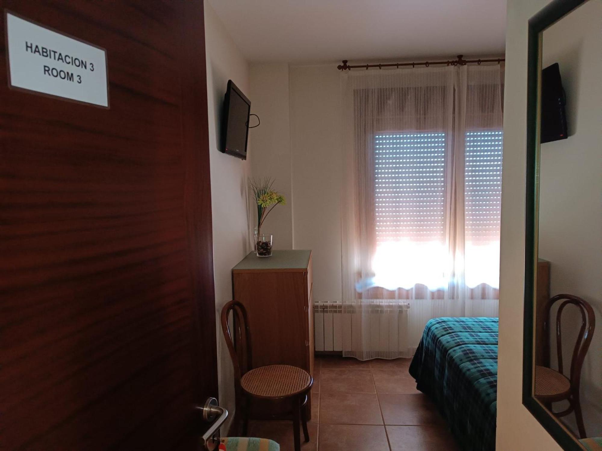 Rooms Peregrinos B Casa Alicia Rosal Zewnętrze zdjęcie