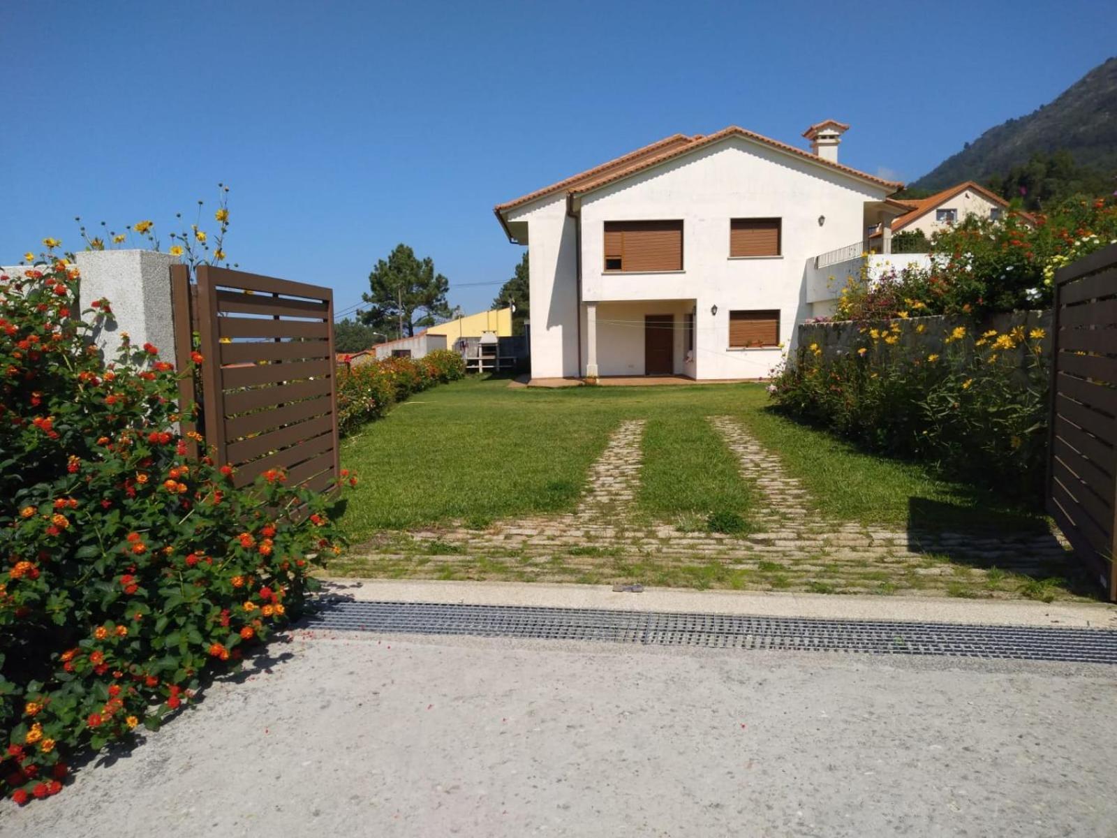 Rooms Peregrinos B Casa Alicia Rosal Zewnętrze zdjęcie